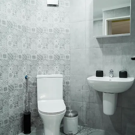 One Bedroom Maisonette A Minute Away From The Beach, City Center And Sea Garden * Varna