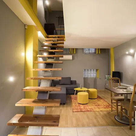 Lägenhet One Bedroom Maisonette A Minute Away From The Beach, City Center And Sea Garden
