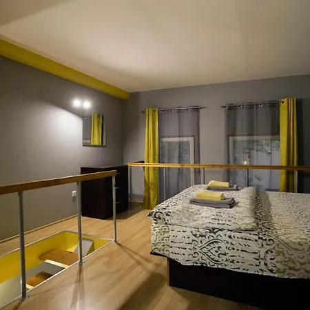 Lägenhet One Bedroom Maisonette A Minute Away From The Beach, City Center And Sea Garden *